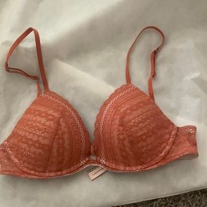 Victorias Secret lace tan slightly lined underwire 34c bra